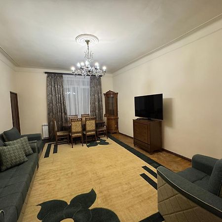 Apartments On Paronyan 15 Erivan Exterior foto